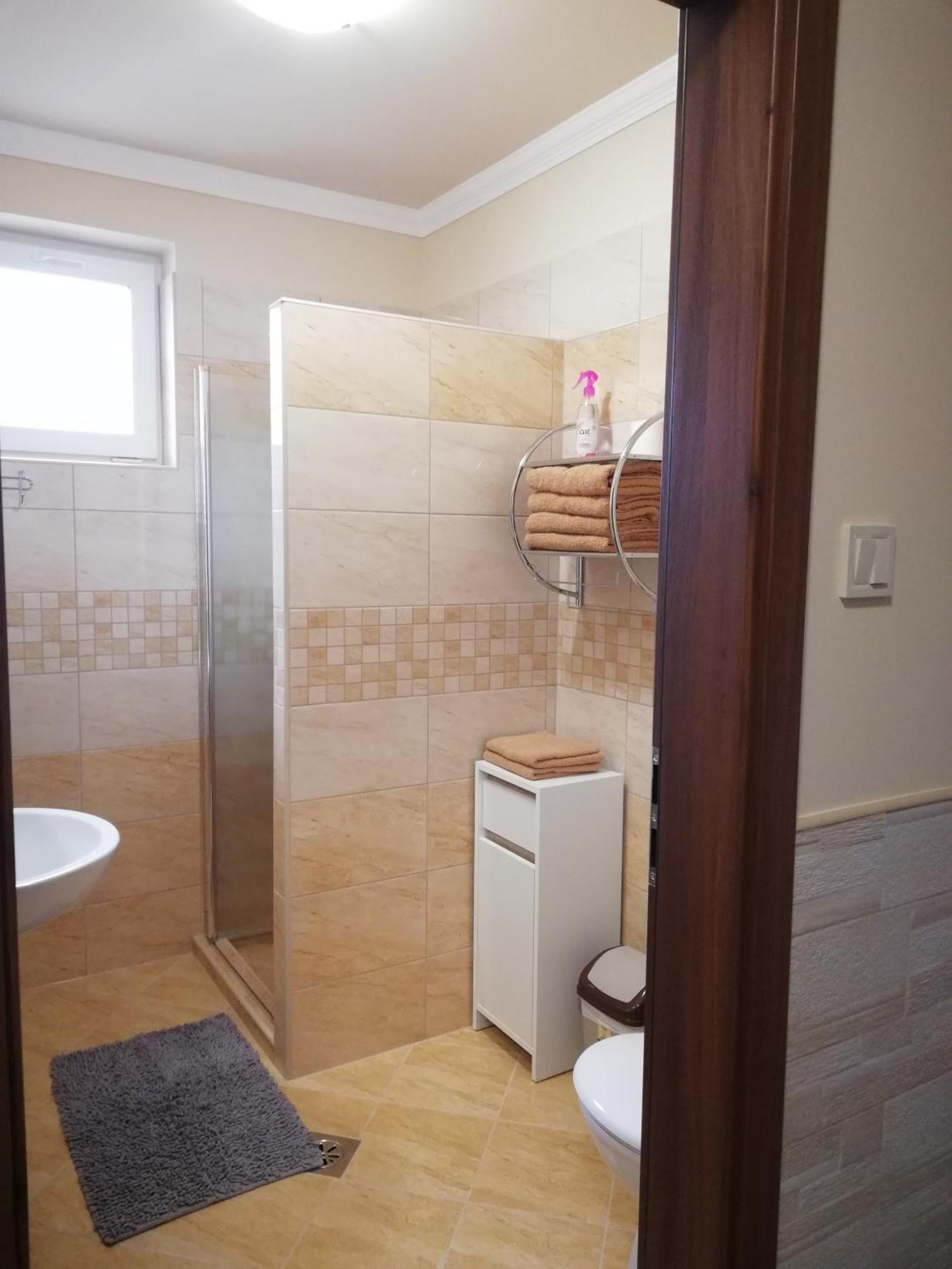Imola Es Andrea Apartmanhaz 3 Хайдусобосло Экстерьер фото