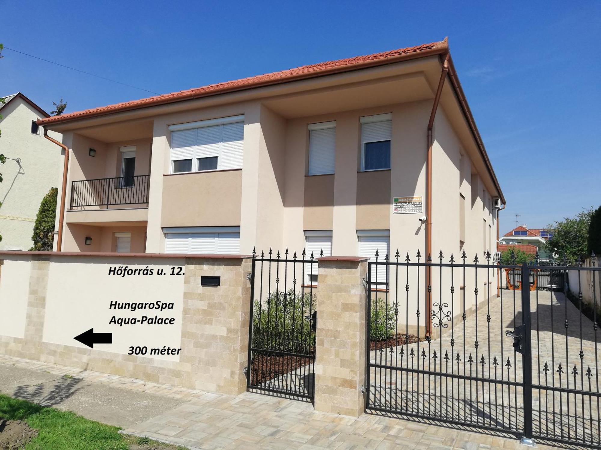 Imola Es Andrea Apartmanhaz 3 Хайдусобосло Экстерьер фото
